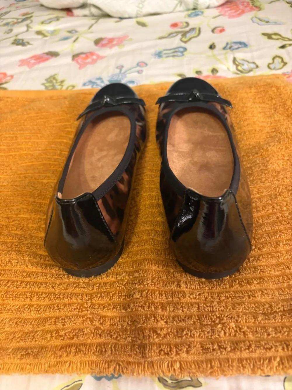 Vionic Flats